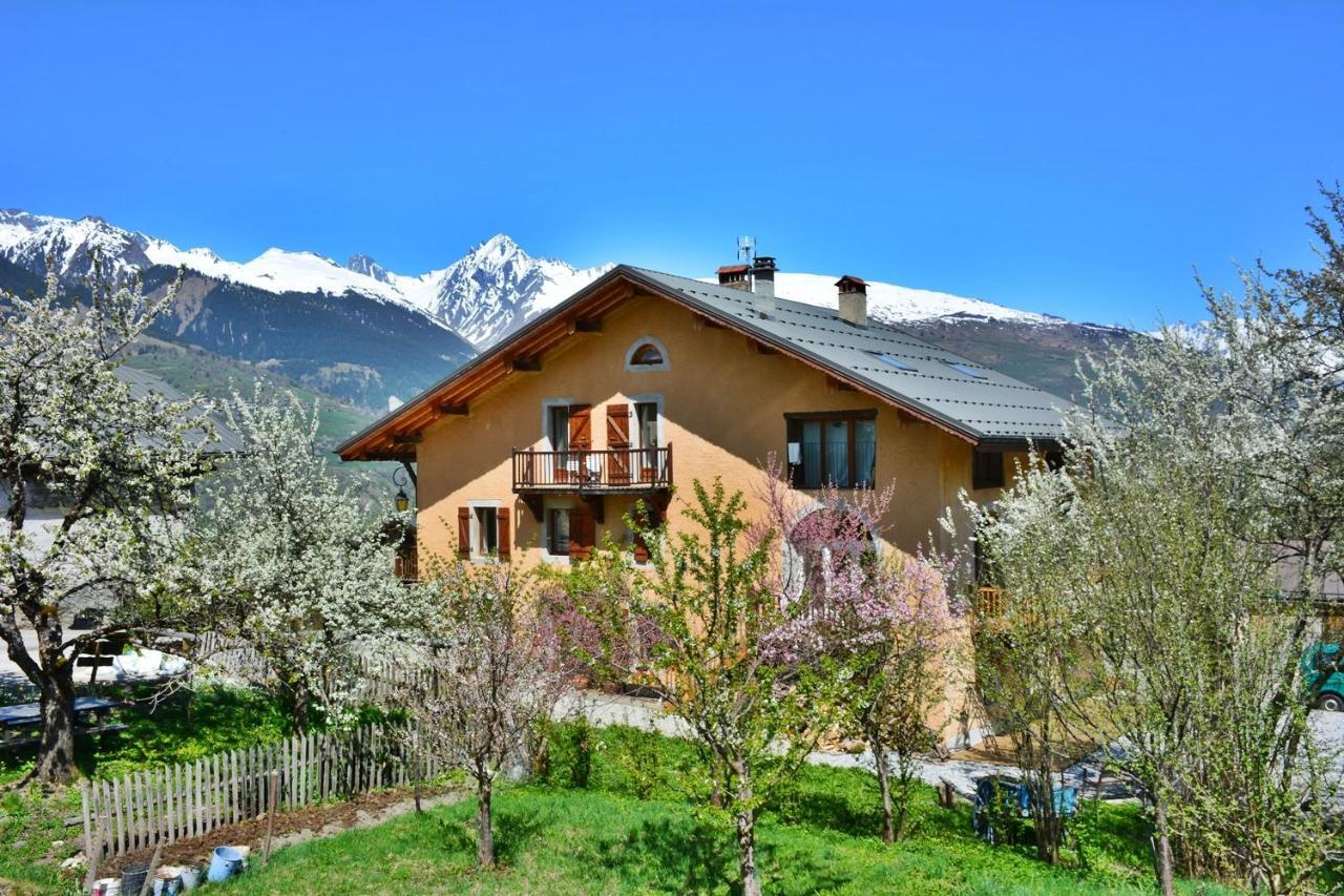 Gite-Auberge De Montvilliers Aime Ngoại thất bức ảnh