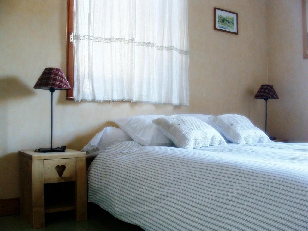 Gite-Auberge De Montvilliers Aime Phòng bức ảnh